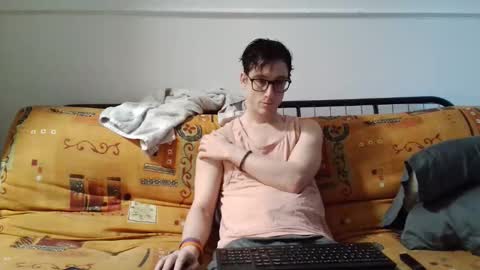 a Ordinary Boy online show from February 17, 2026, 10:16 pm