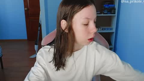 Vanessa and Julia  online show from April 1, 2026, 7:09 am