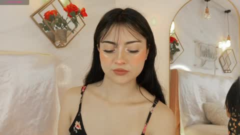 naamah_b online show from March 30, 2026, 2:40 pm