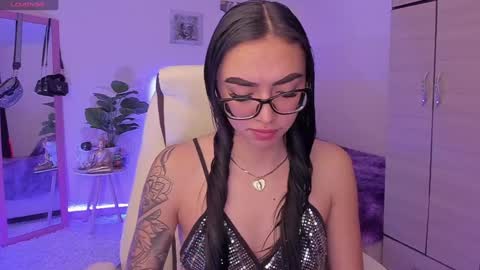 Snapshot of naath_ chatting on December 1, 2024, 10:21 pm anny online show from December 1, 2024, 10:21 pm