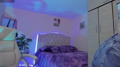 Snapshot of naath_ chatting on December 22, 2024, 10:15 pm anny online show from December 22, 2024, 10:15 pm