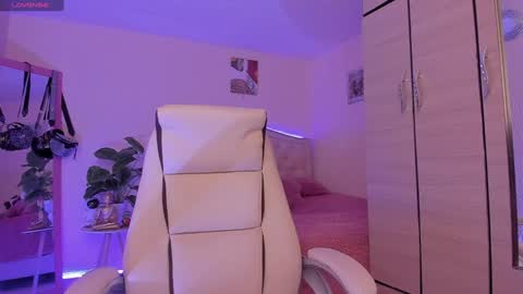 Snapshot of naath_ chatting on January 6, 2025, 2:26 am anny online show from January 6, 2025, 2:26 am