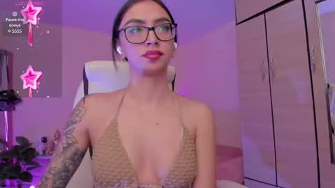 Snapshot of naath_ chatting on January 27, 2025, 9:33 pm anny online show from January 27, 2025, 9:33 pm