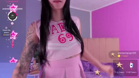 Snapshot of naath_ chatting on October 31, 2025, 10:00 pm anny online show from October 31, 2025, 10:00 pm