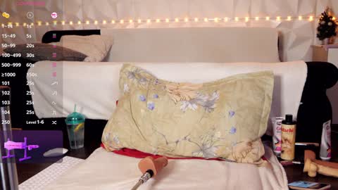 Snapshot of naathasa_ chatting on February 6, 2025, 1:54 pm Naathasa   online show from February 6, 2025, 1:54 pm