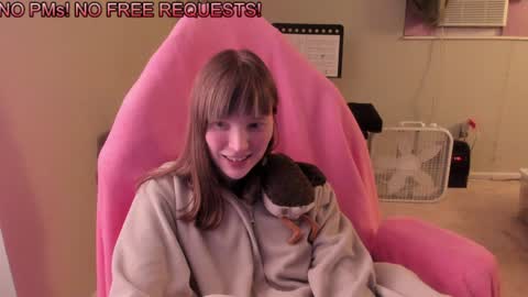 Natalie Marlo online show from January 23, 2025, 10:32 am