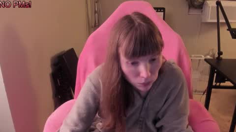 Natalie Marlo online show from September 24, 2025, 4:05 am