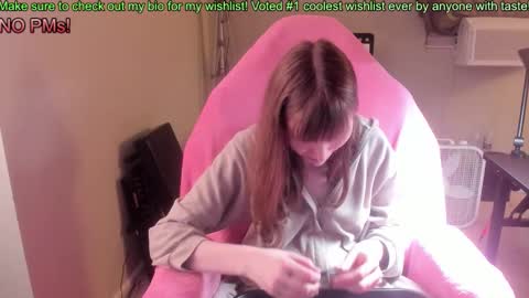 Natalie Marlo online show from October 25, 2025, 6:32 am