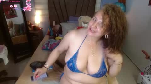 nadia_84 online show from May 16, 2026, 1:43 pm