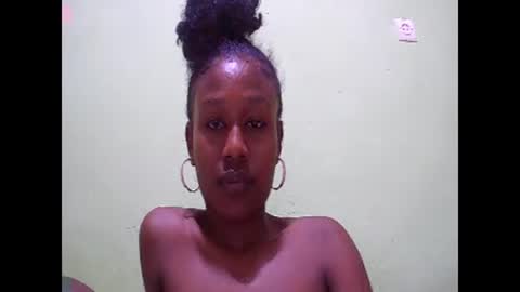 nah296652 online show from May 10, 2026, 9:09 pm