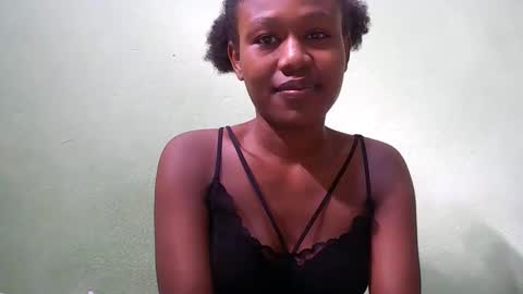 nah296652 online show from May 12, 2026, 5:59 am