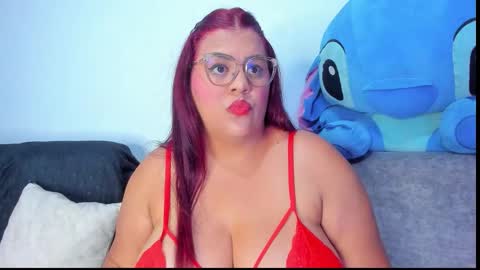 nahiaa233 online show from October 12, 2025, 9:52 am