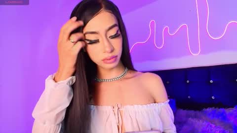 NahiaVictoria  online show from March 9, 2026, 9:08 pm