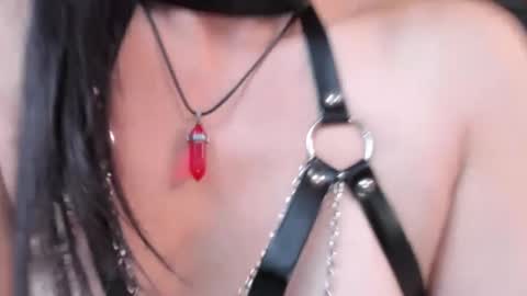 Snapshot of nahomipriest chatting on September 19, 2025, 3:41 am Nahomi online show from September 19, 2025, 3:41 am