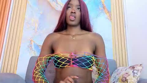 Snapshot of nahomy_smith11_aws chatting on October 19, 2025, 10:54 pm Nahomy online show from October 19, 2025, 10:54 pm