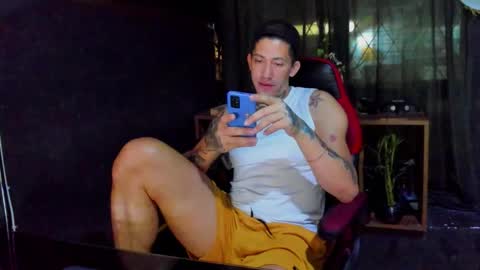 naider_1 online show from March 3, 2026, 5:02 am