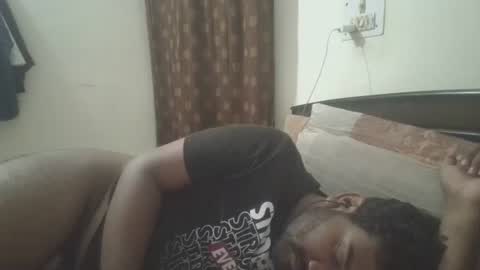 NAIRANANDU28 online show from April 18, 2026, 7:07 pm