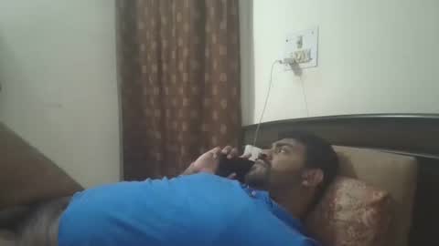 NAIRANANDU28 online show from April 20, 2026, 5:48 pm