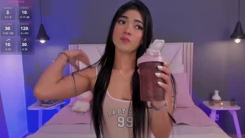 Snapshot of naishaford_1 chatting on February 6, 2026, 4:17 am Naisha Ford online show from February 6, 2026, 4:17 am