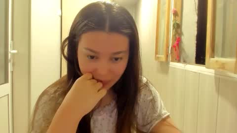 Snapshot of naked_bebe_hot chatting on September 8, 2025, 7:13 pm naked_bebe_hot online show from September 8, 2025, 7:13 pm