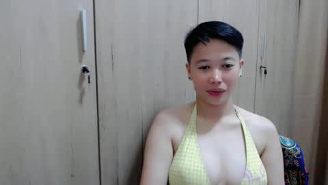 Snapshot of naked_melinda chatting on November 29, 2025, 5:49 pm Melinda online show from November 29, 2025, 5:49 pm
