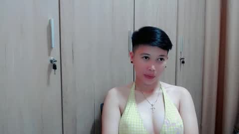 Snapshot of naked_melinda chatting on February 23, 2026, 1:19 pm Melinda online show from February 23, 2026, 1:19 pm