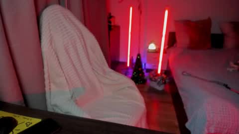 Snapshot of naked_psychologist chatting on December 31, 2024, 4:14 pm Asy no face  online show from December 31, 2024, 4:14 pm