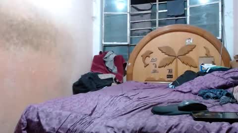 nakedlima online show from April 6, 2026, 4:46 am