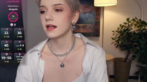 Kate online show from November 16, 2025, 9:37 am