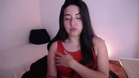 Snapshot of nani_gutierrez chatting on May 6, 2026, 7:08 pm Nani online show from May 6, 2026, 7:08 pm