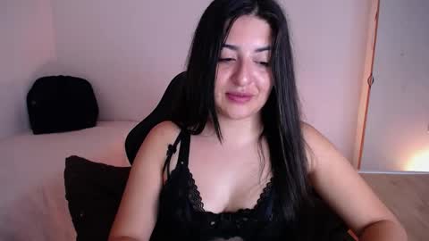 Snapshot of nani_gutierrez chatting on May 21, 2026, 8:49 pm Nani online show from May 21, 2026, 8:49 pm