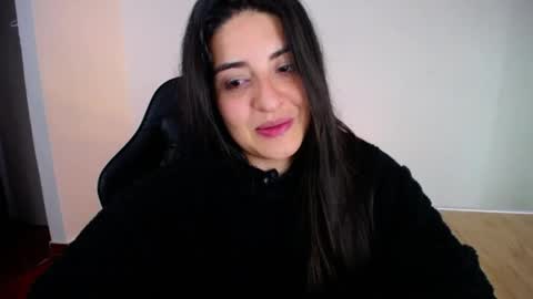Snapshot of nani_gutierrez chatting on June 7, 2026, 3:10 am Nani online show from June 7, 2026, 3:10 am