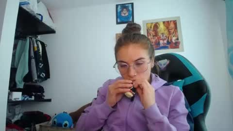 Snapshot of nanna_yoshi chatting on July 27, 2026, 8:49 pm nanna yoshi online show from July 27, 2026, 8:49 pm