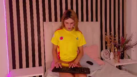 Snapshot of nano_kawaii chatting on July 3, 2026, 12:33 pm nano_kawaii online show from July 3, 2026, 12:33 pm