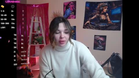 Naomy online show from December 20, 2024, 9:11 am