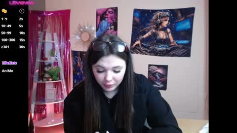 Naomy online show from December 28, 2024, 9:20 am