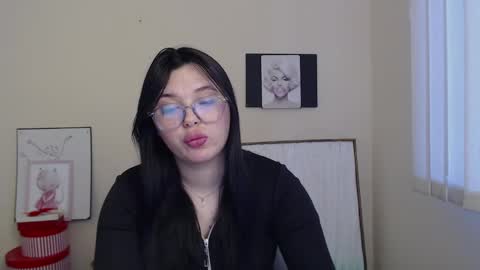 Naomy online show from January 29, 2025, 2:10 pm