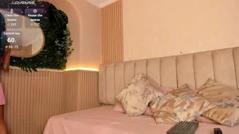 Naomi online show from May 20, 2026, 12:33 pm