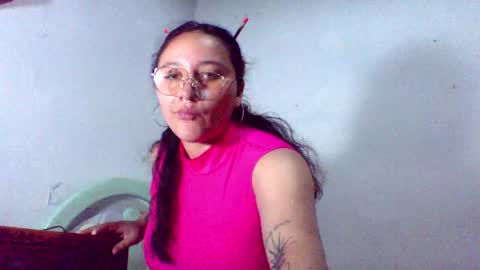 Snapshot of naomi_moon3 chatting on December 20, 2024, 3:36 am Naomi online show from December 20, 2024, 3:36 am