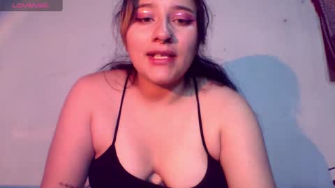 Snapshot of naomi_moon3 chatting on January 7, 2025, 11:45 pm Naomi online show from January 7, 2025, 11:45 pm