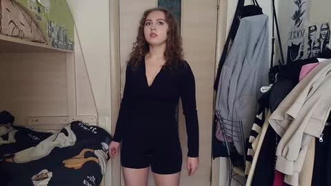 Snapshot of naomibarhydt chatting on February 27, 2026, 8:25 am Naomi online show from February 27, 2026, 8:25 am