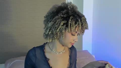 naomidawson online show from March 6, 2026, 11:45 pm