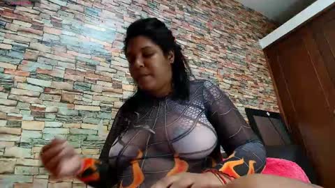 Snapshot of naomii_campbelll chatting on April 28, 2026, 10:15 pm Naomi Campbel online show from April 28, 2026, 10:15 pm