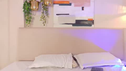 Snapshot of naomiklarc chatting on November 12, 2025, 4:24 am Naomi Klarc online show from November 12, 2025, 4:24 am