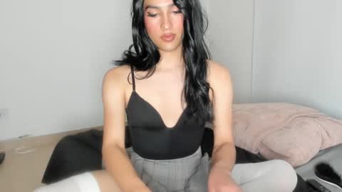 Naomi Moore online show from February 6, 2025, 2:11 am