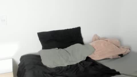 Naomi Moore online show from September 8, 2025, 10:53 pm