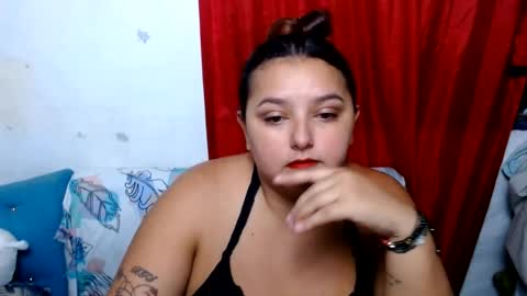 naomiquiin online show from August 2, 2026, 4:00 am