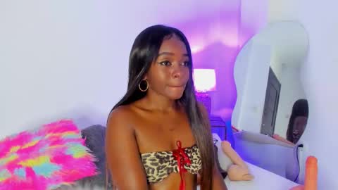 naomy_191 online show from October 14, 2025, 2:56 am