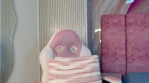 Snapshot of naomy_gomez_ chatting on April 17, 2026, 2:09 pm Naomy online show from April 17, 2026, 2:09 pm