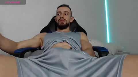 nassh_18 online show from January 25, 2025, 3:19 am